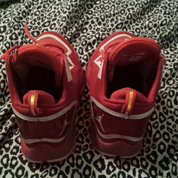 Jordans - Picture 3 of 4